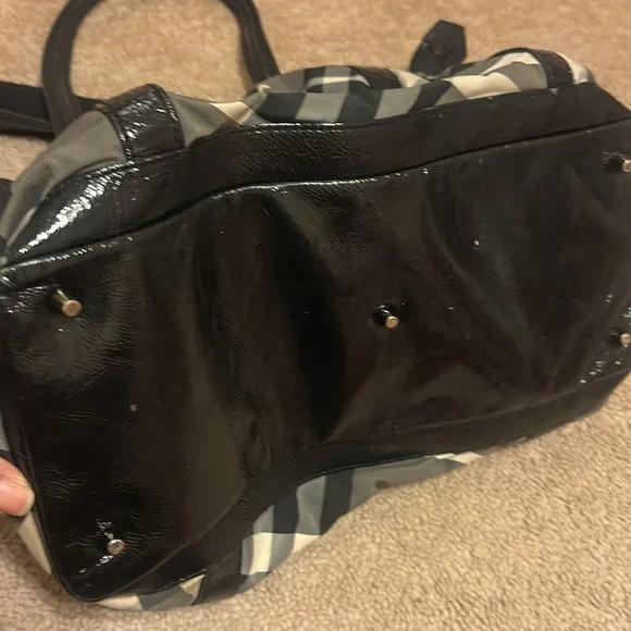 Burberry diaper bag - Picture 5 of 11